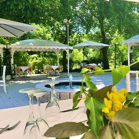 Hotel La Ginestra อัคกวาลาญา ภายนอก รูปภาพ