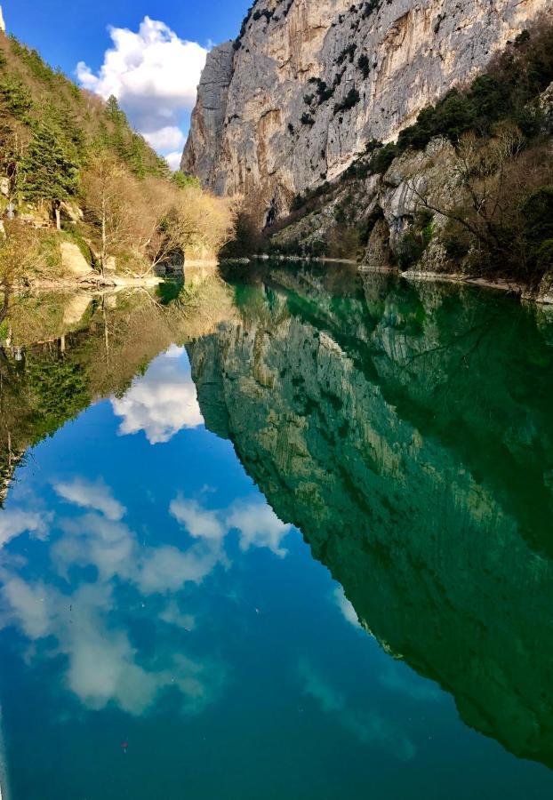 Hotel La Ginestra อัคกวาลาญา ภายนอก รูปภาพ