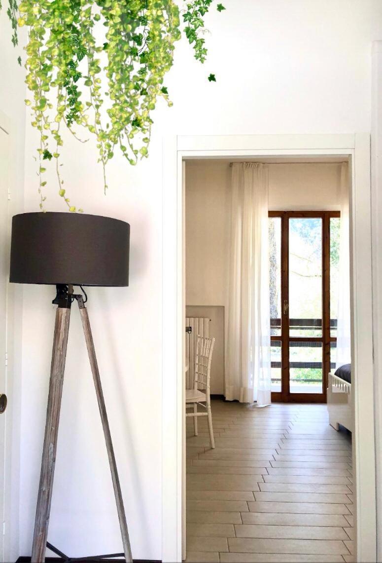 Hotel La Ginestra อัคกวาลาญา ภายนอก รูปภาพ