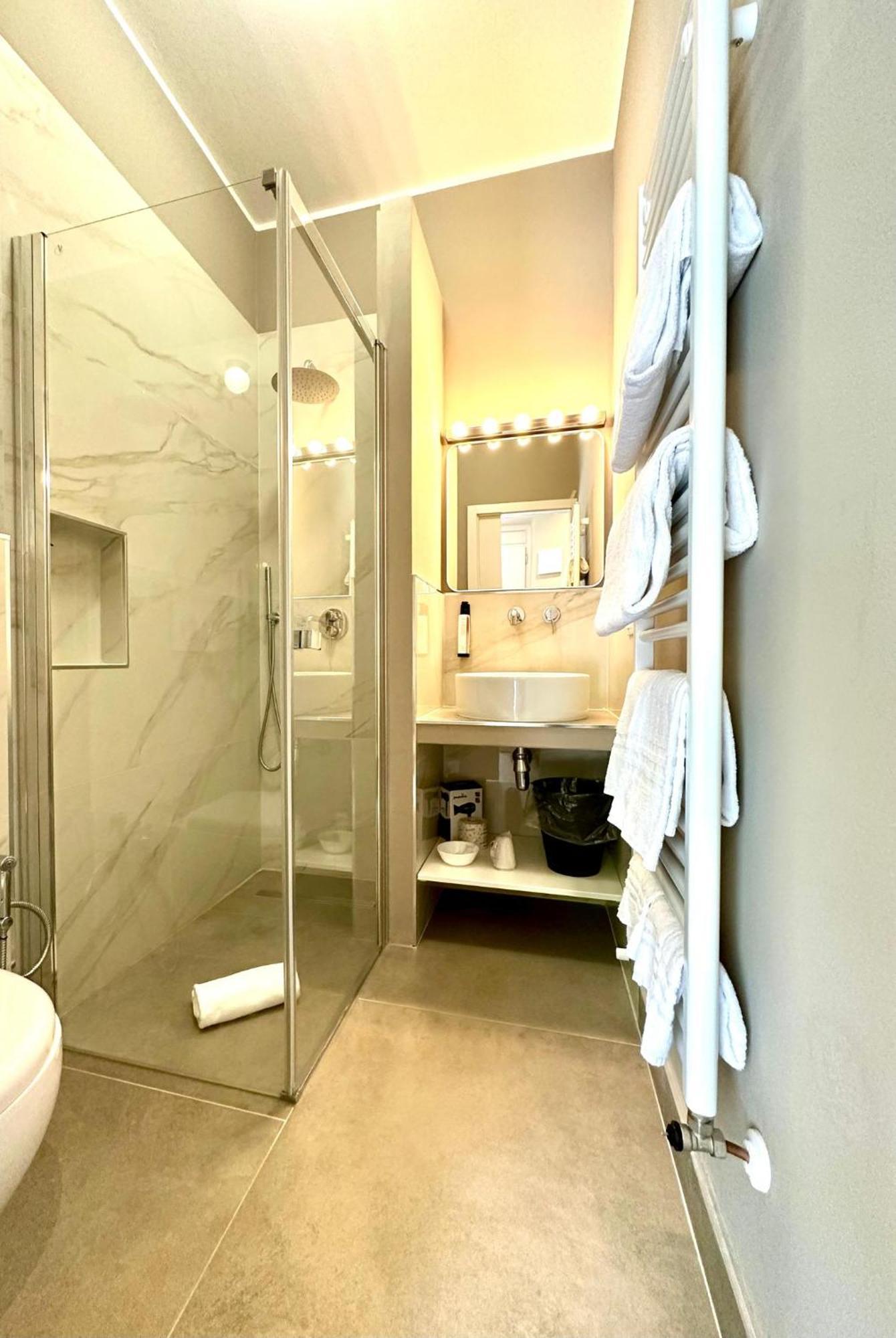 Hotel La Ginestra อัคกวาลาญา ภายนอก รูปภาพ