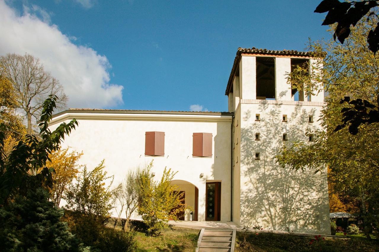 Hotel La Ginestra อัคกวาลาญา ภายนอก รูปภาพ