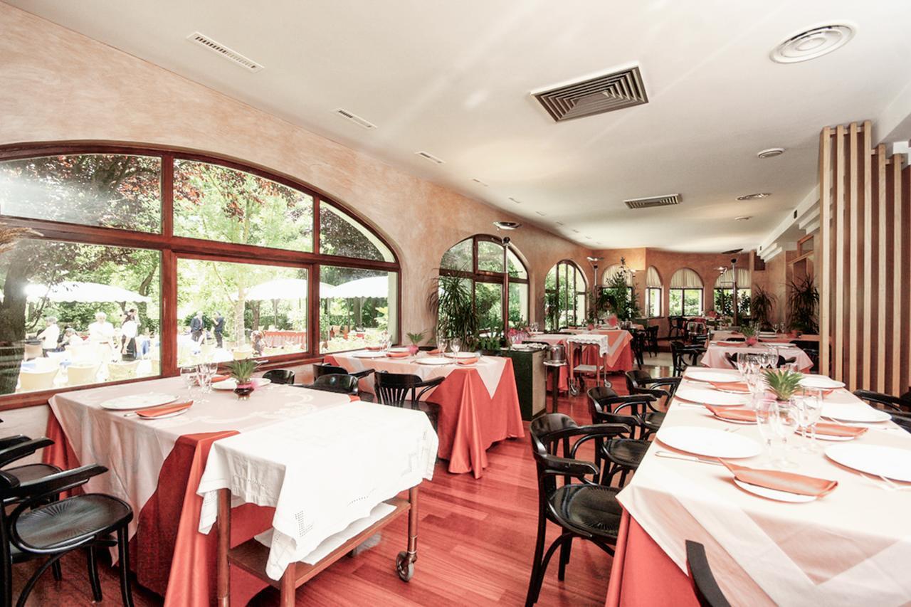 Hotel La Ginestra อัคกวาลาญา ภายนอก รูปภาพ